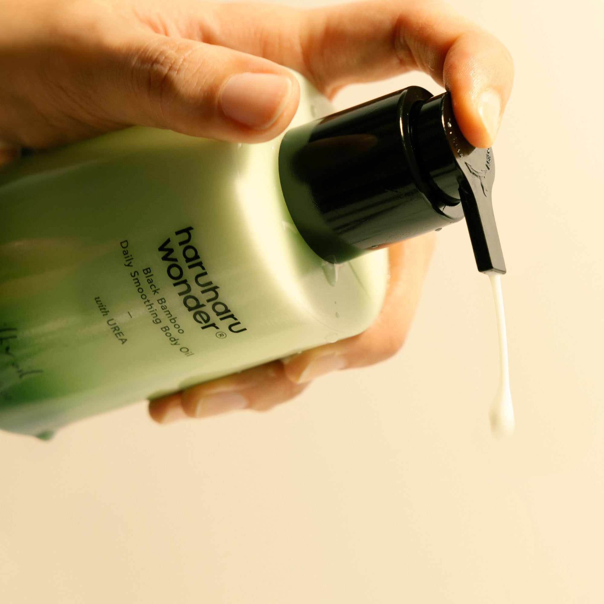 Haruharu Wonder Black Bamboo Daily Soothing Body Oil (200ml)