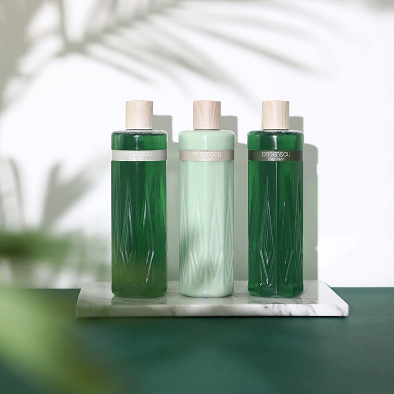 ONSENSOU Hot Spring Algae Essence Scalp Care Shampoo (300ml)