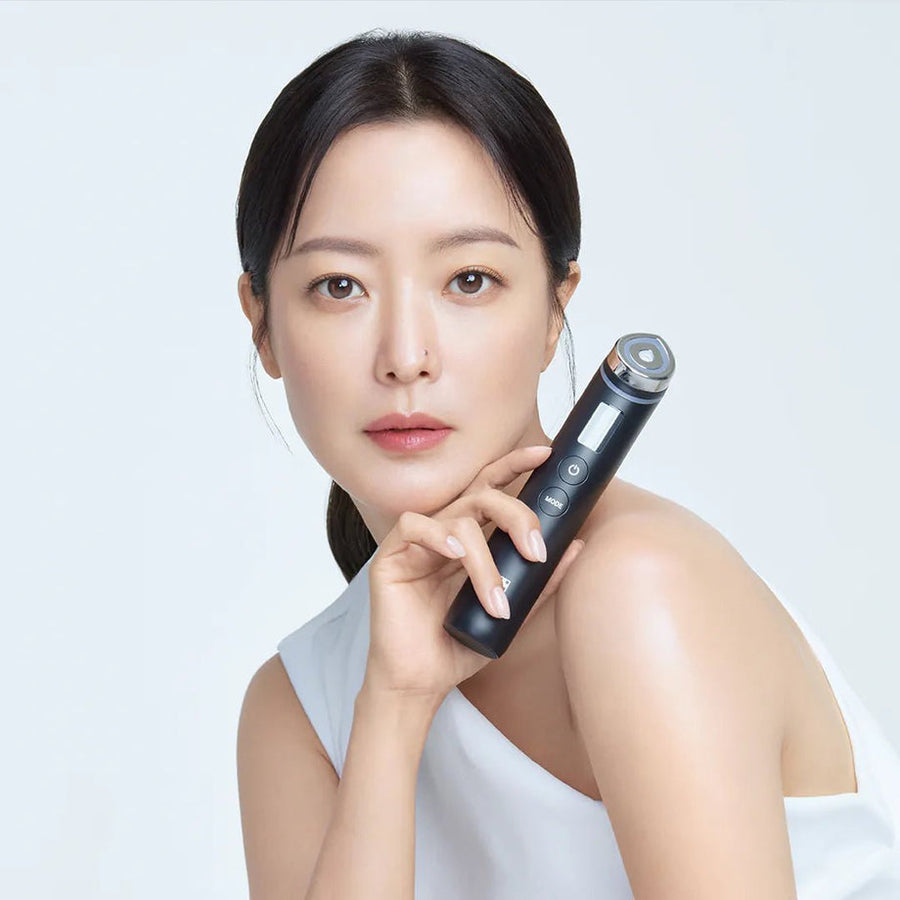 Medicube Age-R Booster Pro | Kiyoko