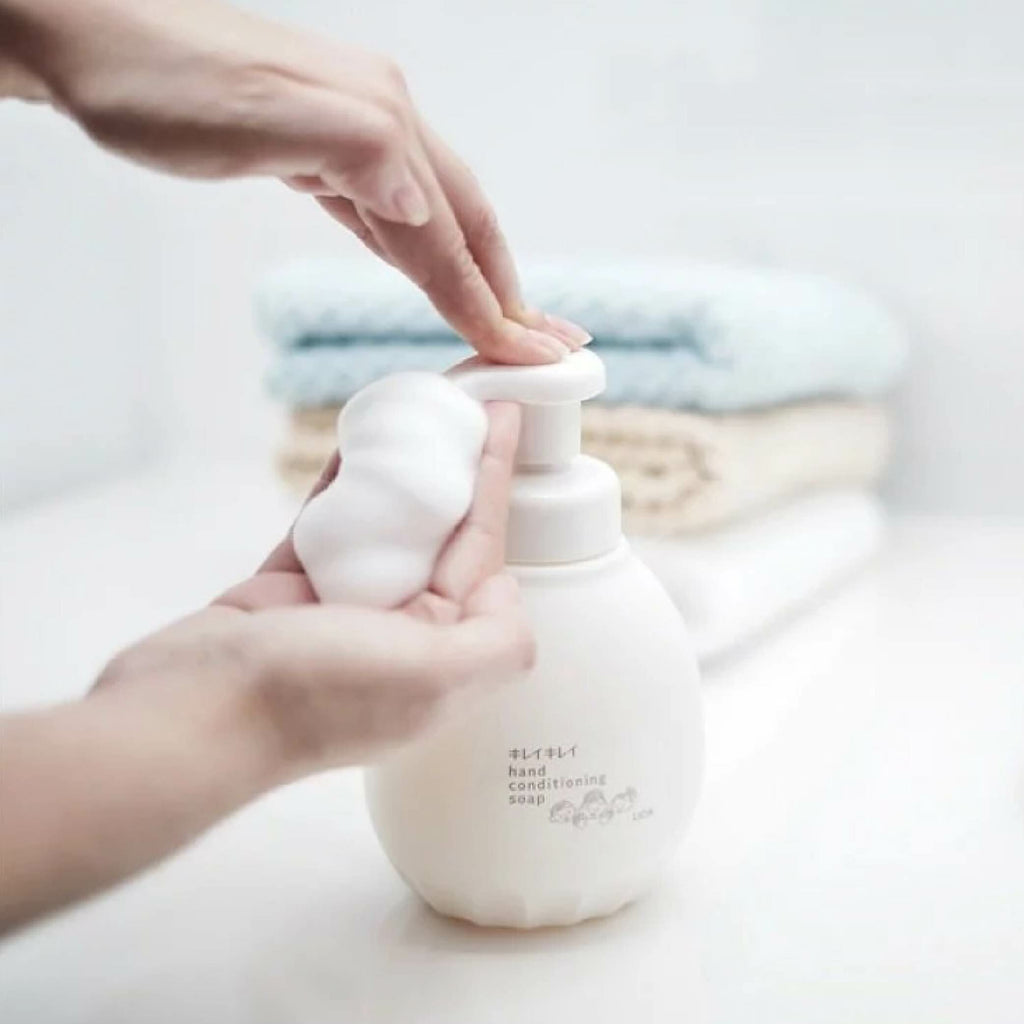 LION Kirei Kirei Conditioning Hand Soap (450ml)